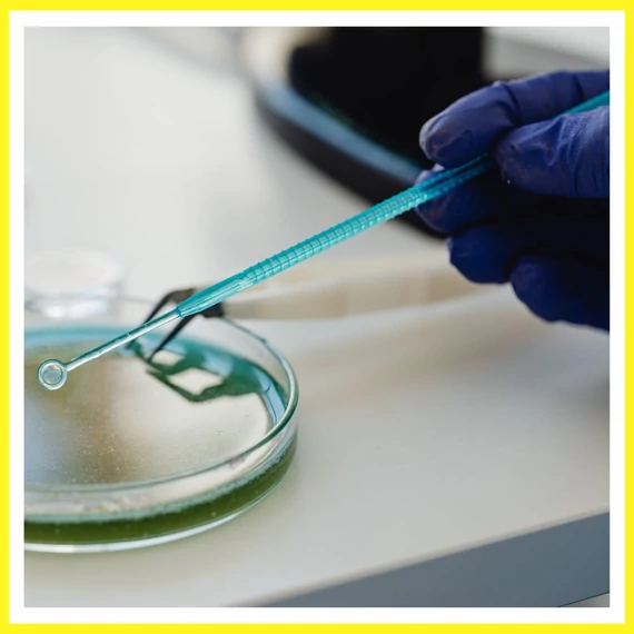 púdermentes hosszúszárú kék nitril kesztyű