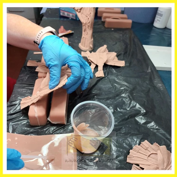 púdermentes kék nitrilkesztyű