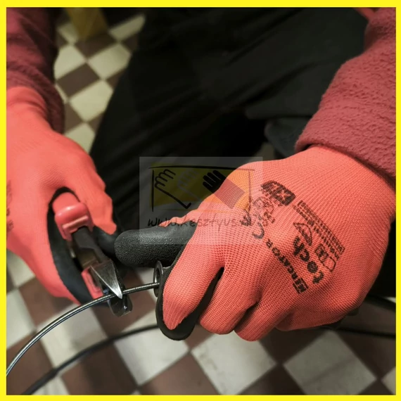 Tech Red+Black latex mártott szerelőkesztyű